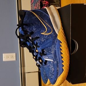 Kids size 4.5y Nike Kyrie 7